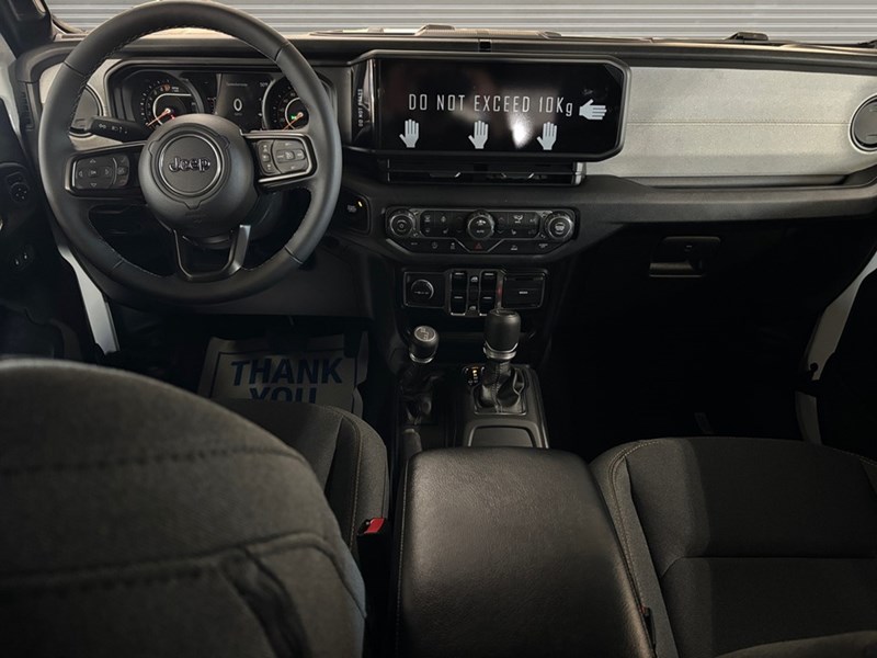 2026 Jeep Gladiator NightHawk 4x4