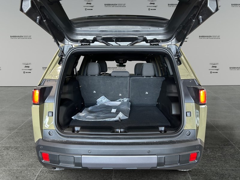 2026 Jeep Cherokee Laredo 4x4