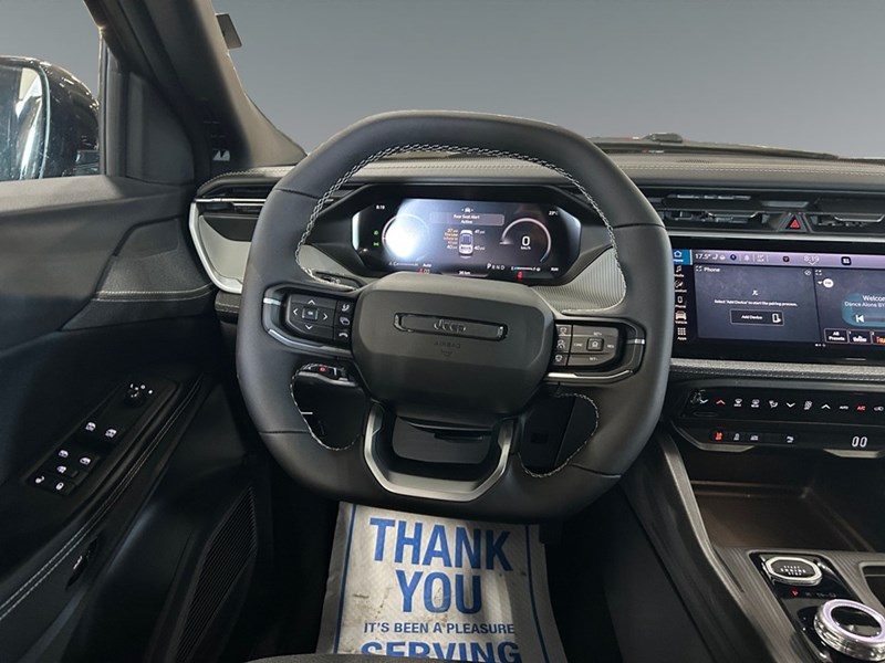2026 Jeep Cherokee Laredo 4x4