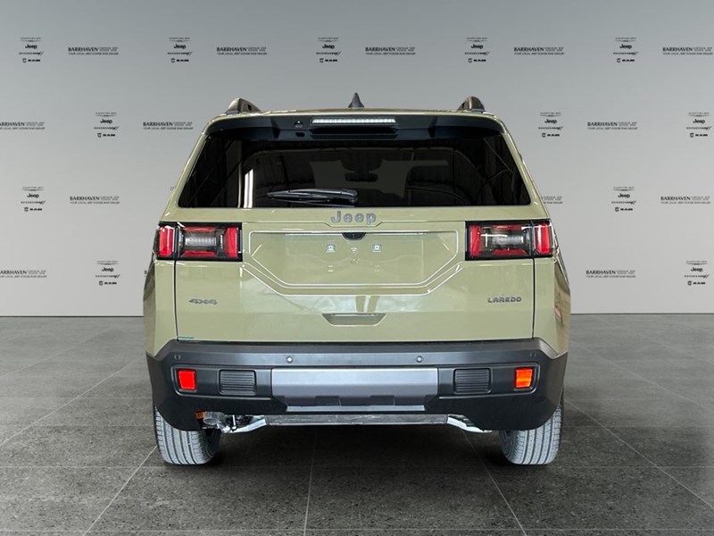 2026 Jeep Cherokee Laredo 4x4