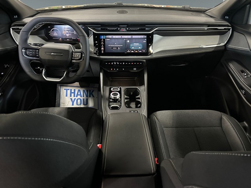 2026 Jeep Cherokee Laredo 4x4