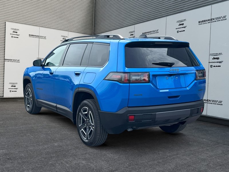 2026 Jeep Cherokee Laredo 4x4