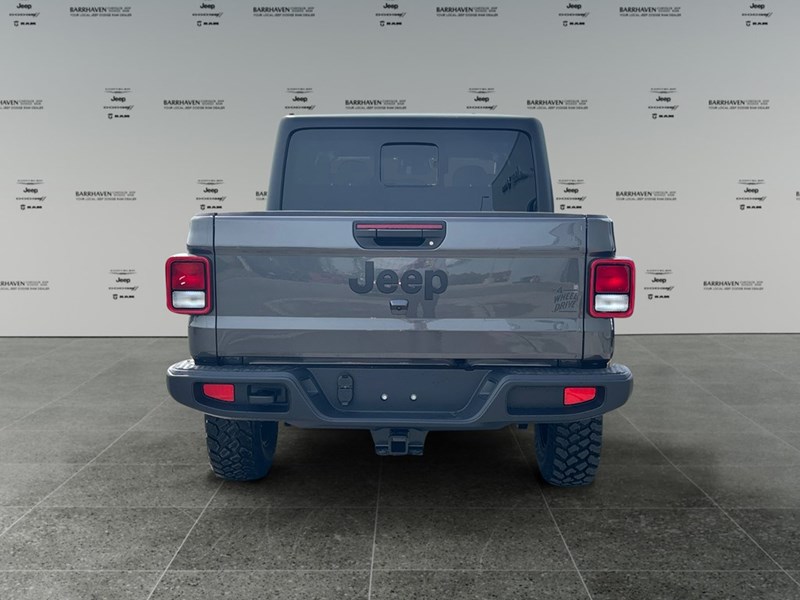 2026 Jeep Gladiator Willys 4x4