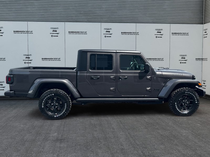 2026 Jeep Gladiator Willys 4x4