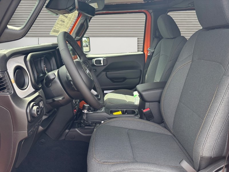 2026 Jeep Gladiator Willys 4x4