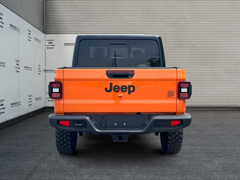 2026 Jeep Gladiator Willys 4x4