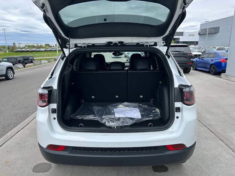 2025 Jeep Compass North 4x4