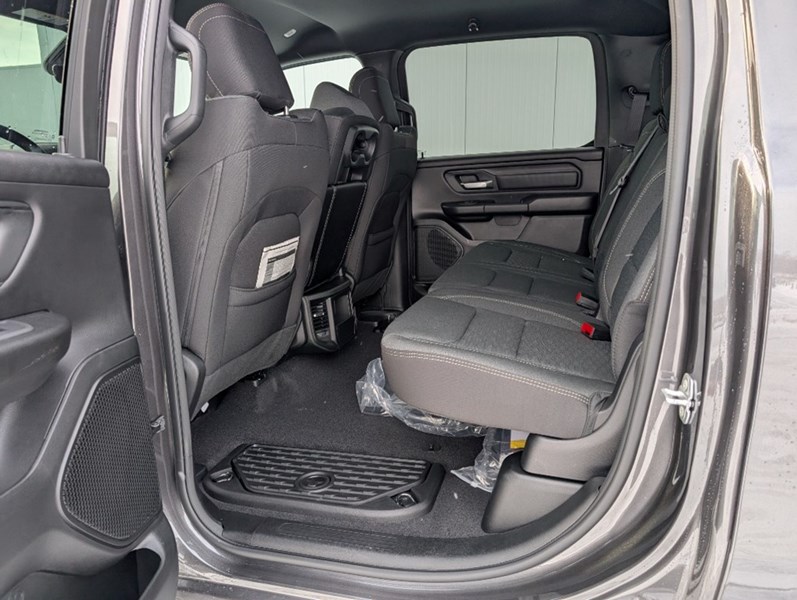 2025 RAM 1500 Tradesman 4x4 Crew Cab | Sport Appearance