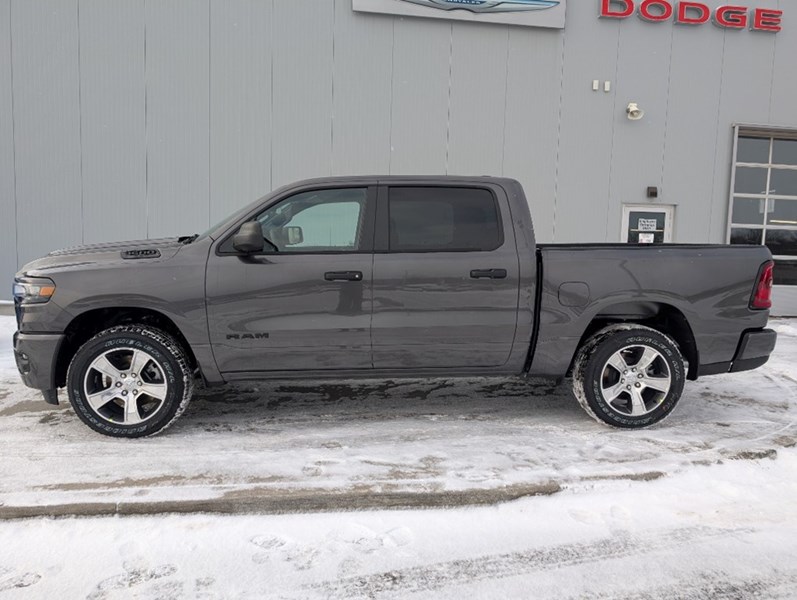 2025 RAM 1500 Tradesman 4x4 Crew Cab | Sport Appearance