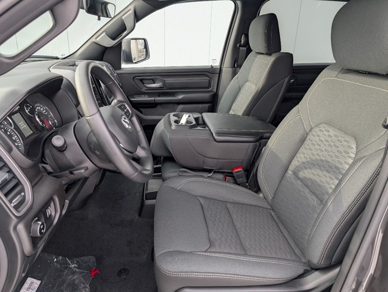 2025 RAM 1500 Tradesman 4x4 Crew Cab | Sport Appearance