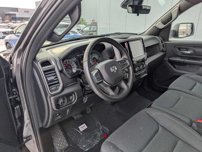 2025 RAM 1500 Tradesman 4x4 Crew Cab | Sport Appearance