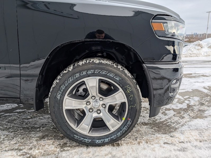 2025 RAM 1500 Tradesman 4x4 Crew Cab | Sport Appearance