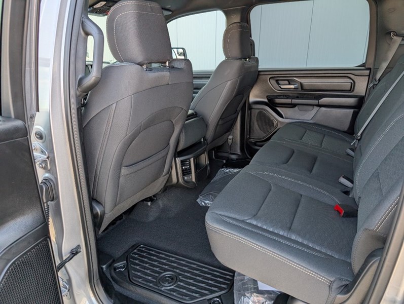 2025 RAM 1500 Tradesman 4x4 Crew Cab 5'7" Box