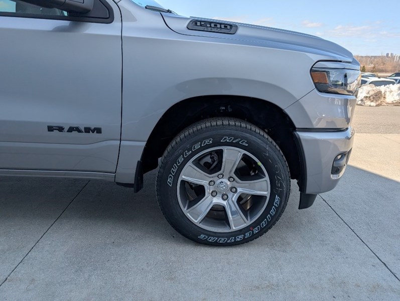 2025 RAM 1500 Tradesman 4x4 Crew Cab 5'7" Box