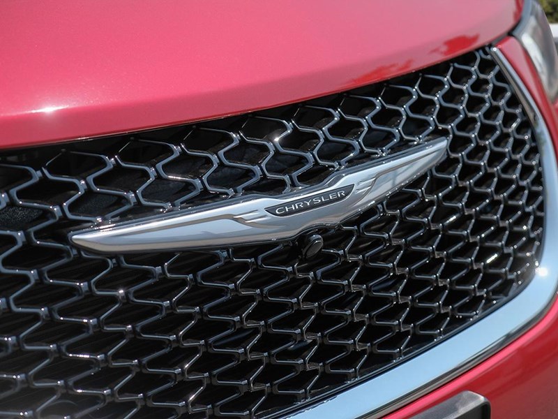2025 Chrysler Pacifica Select FWD