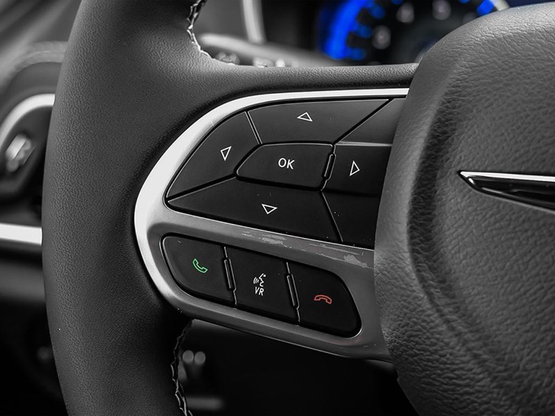 2025 Chrysler Pacifica Select FWD