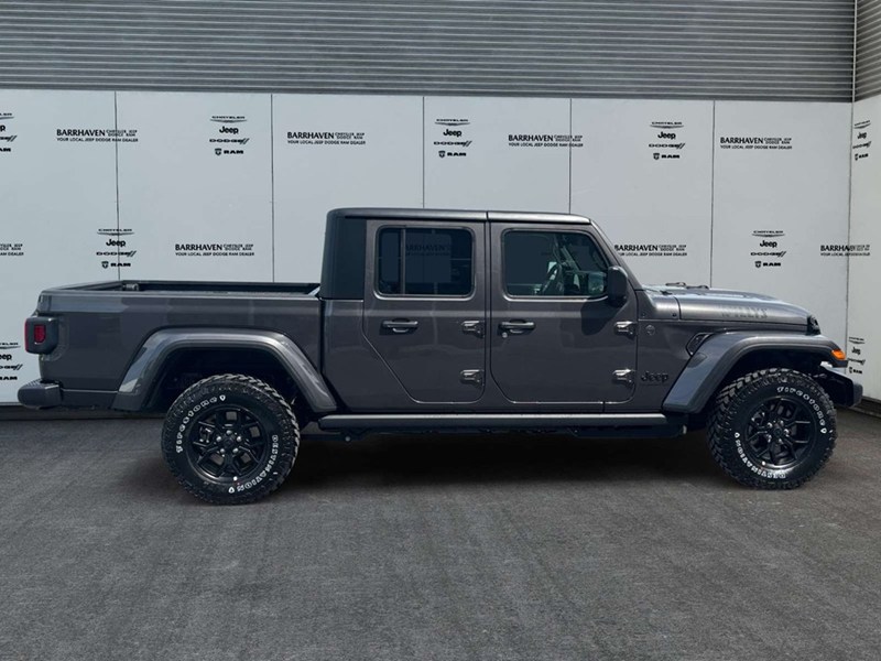 2026 Jeep Gladiator Willys 4x4