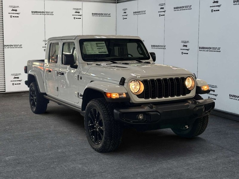 2026 Jeep Gladiator NightHawk 4x4