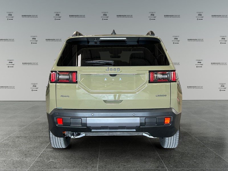 2026 Jeep Cherokee Laredo 4x4