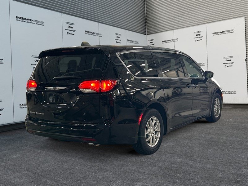 2026 Chrysler Grand Caravan SXT