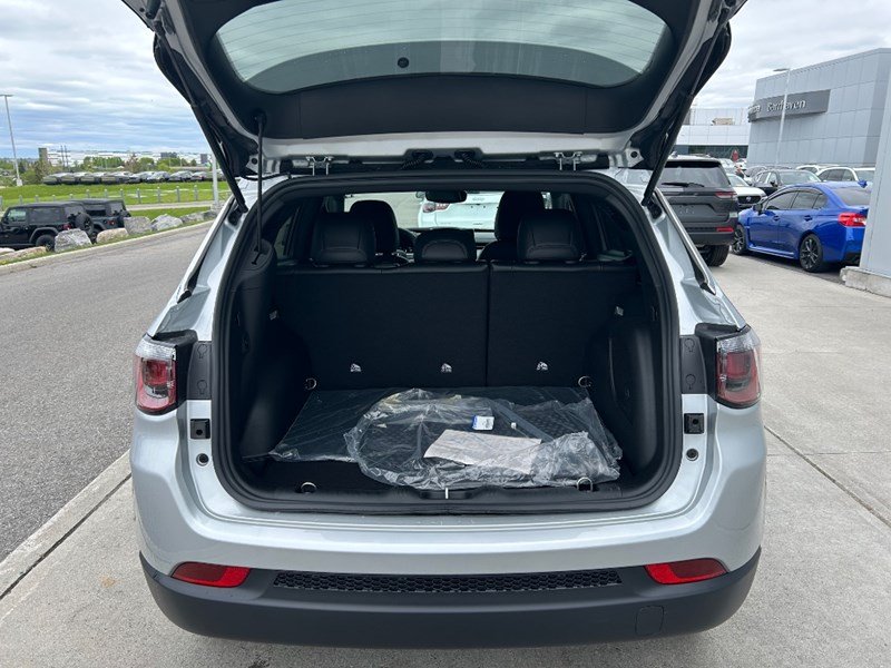 2025 Jeep Compass North 4x4