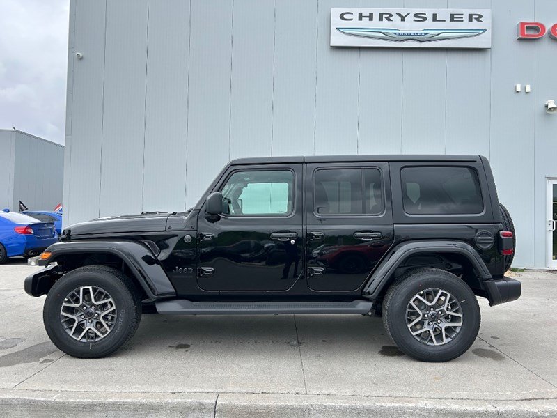 2025 Jeep Wrangler Sahara 4 Door 4x4
