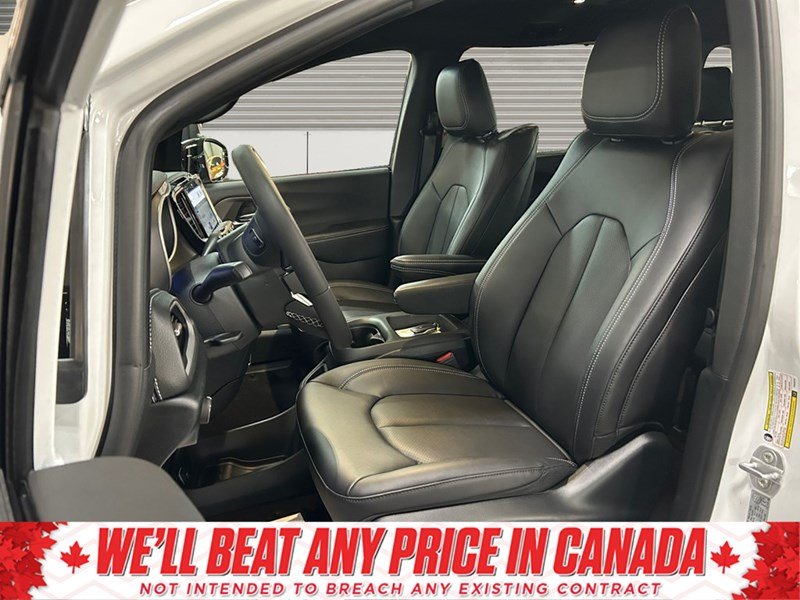 2026 Chrysler Pacifica Select | DVD's
