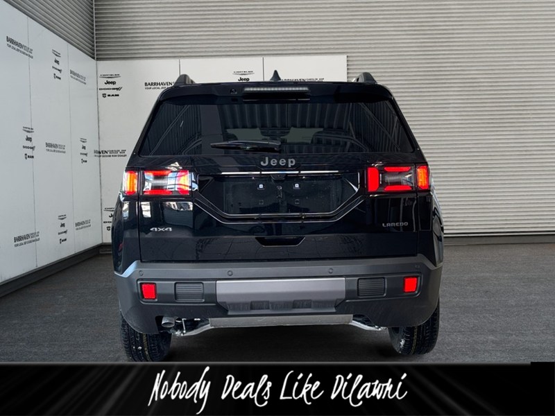 2026 Jeep Cherokee Laredo 4x4