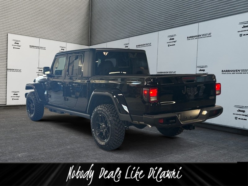 2026 Jeep Gladiator Willys 4x4