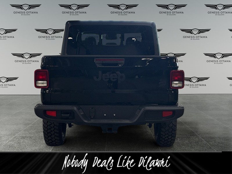 2026 Jeep Gladiator Willys 4x4