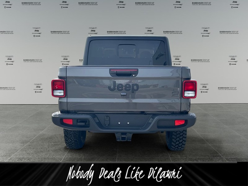 2026 Jeep Gladiator Willys 4x4