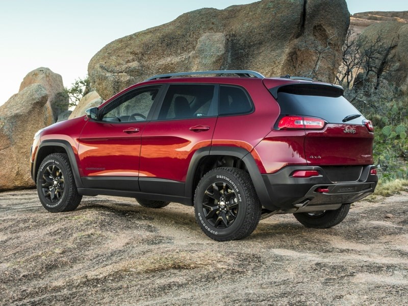 Ottawa's 2015 Jeep Cherokee Sport Model New Vehicle Information Overview BankStreetHyundai
