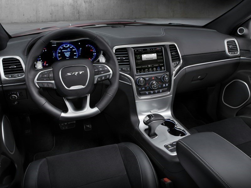 2017 Jeep Grand Cherokee Laredo OEM Shot 6