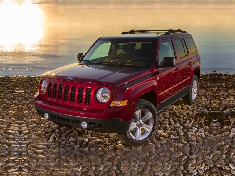 2015 Jeep Patriot Sport/North OEM Shot 1