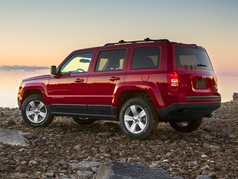2015 Jeep Patriot Sport/North OEM Shot 2