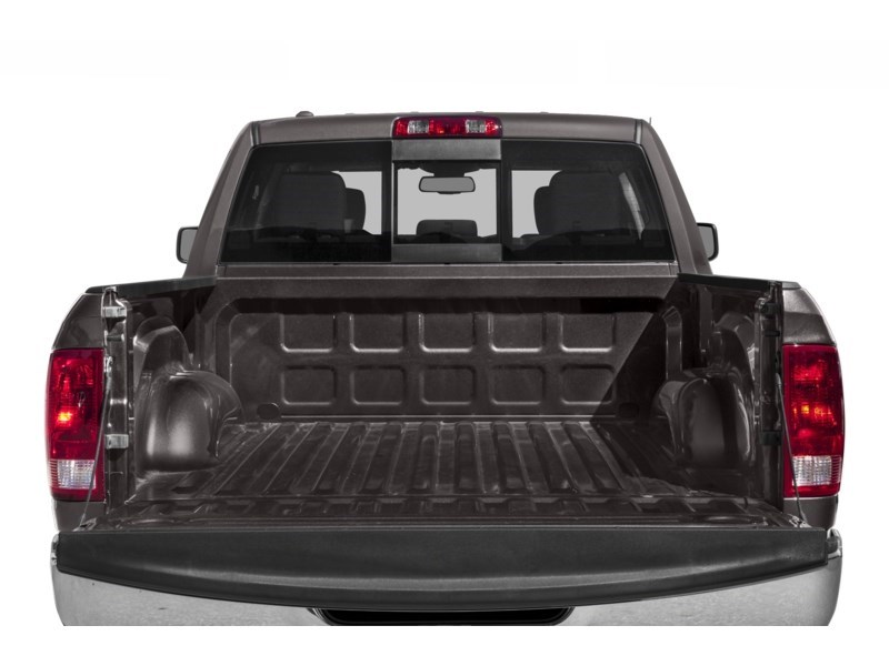 2016 RAM 1500 4WD Crew Cab 140.5" SLT Exterior Shot 4