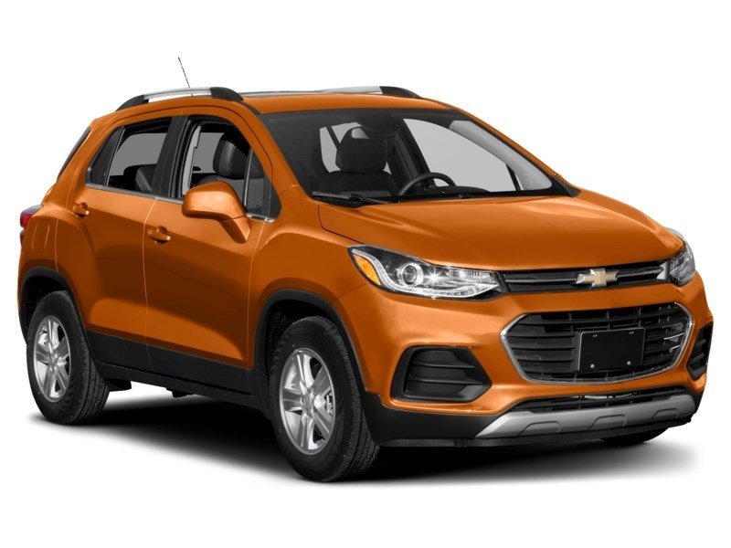 2018 Chevrolet Trax AWD 4dr LT Exterior Shot 9