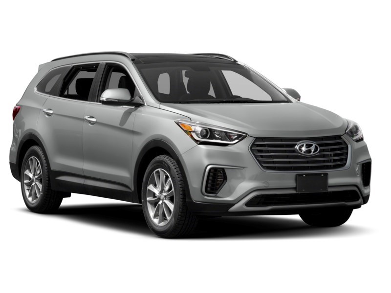 2017 Hyundai Santa Fe XL AWD 4dr Premium Exterior Shot 9