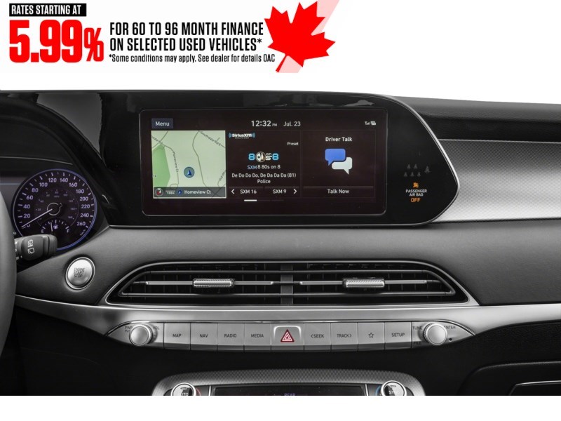 2022 Hyundai Palisade Luxury 8-Passenger AWD Interior Shot 2