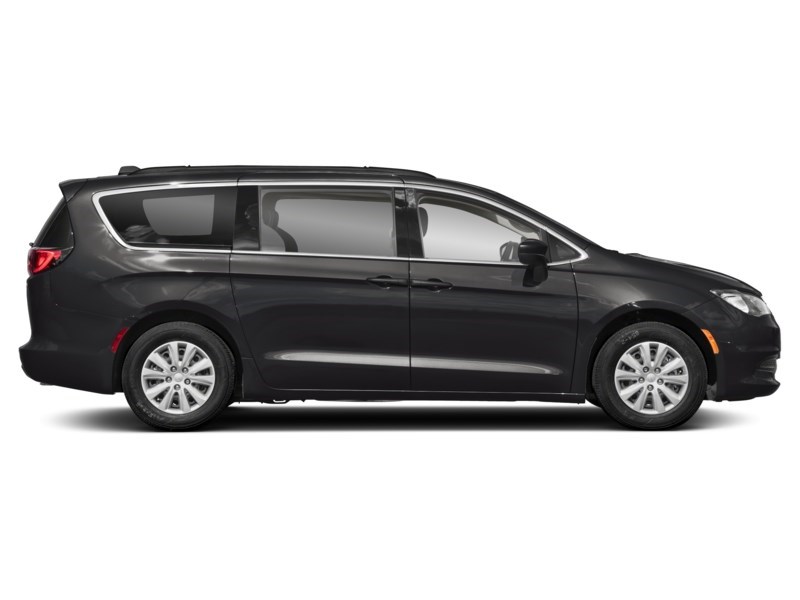 2026 Chrysler Grand Caravan SXT 2WD Exterior Shot 10