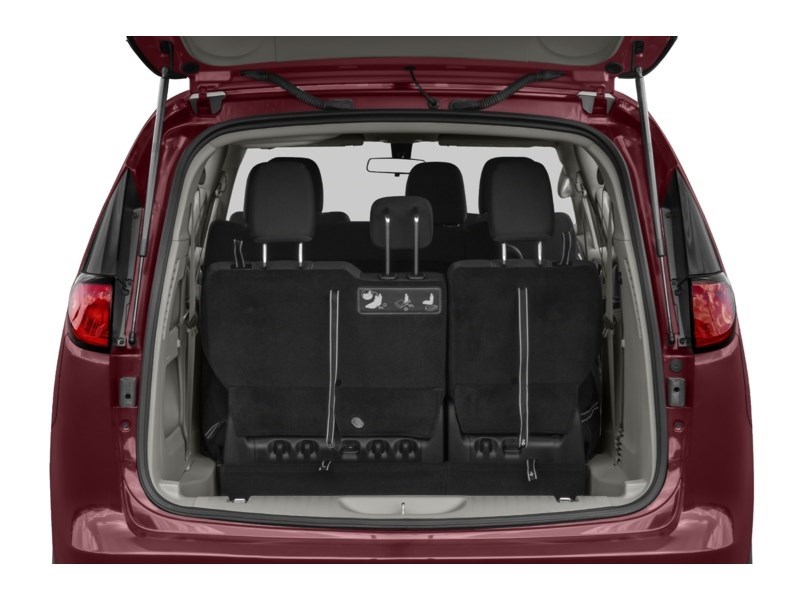2023 Chrysler Grand Caravan SXT 2WD Exterior Shot 4