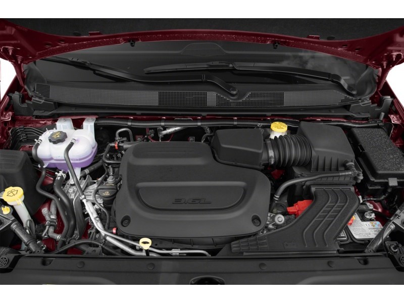 2023 Chrysler Grand Caravan SXT 2WD Exterior Shot 3