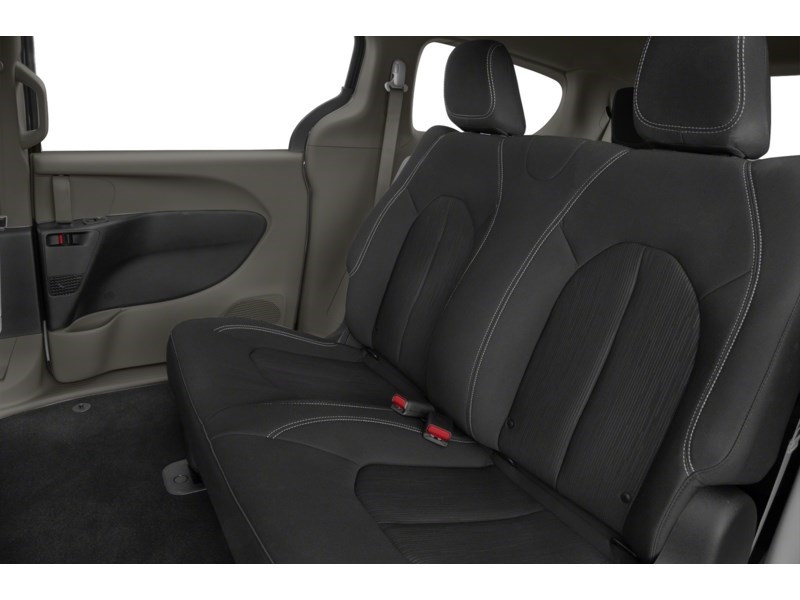 2023 Chrysler Grand Caravan SXT 2WD Interior Shot 5