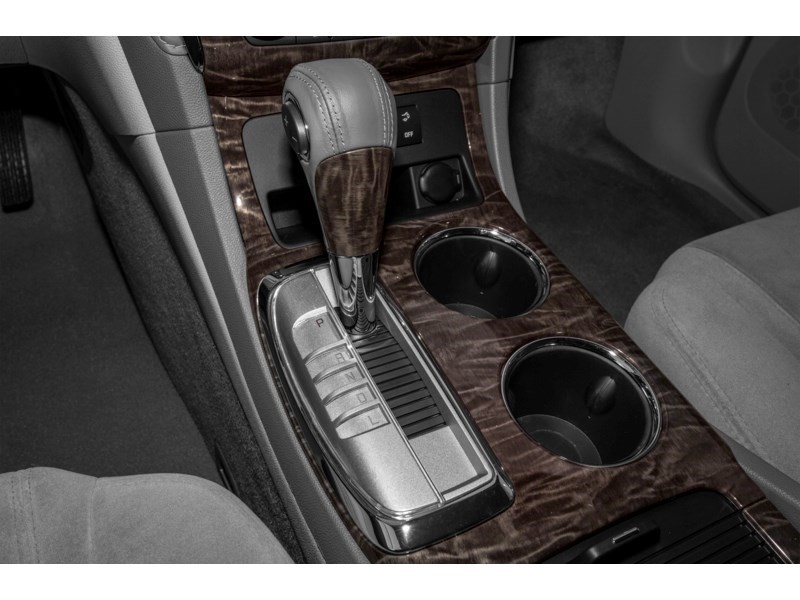 2017 Buick Enclave PREMIUM AWD V6 Exterior Shot 12