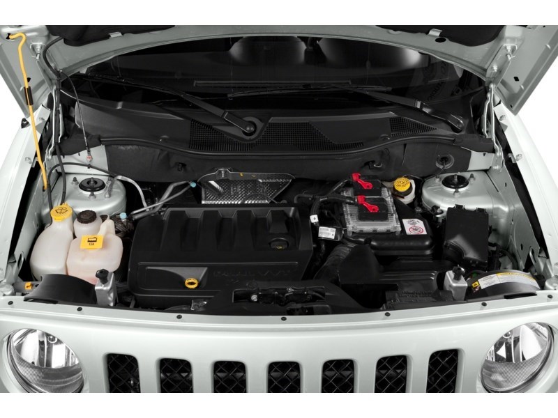 2015 Jeep Patriot FWD 4dr Sport Exterior Shot 3
