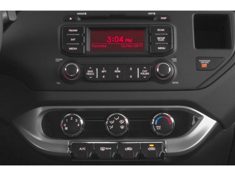 2013 Kia Rio 5dr HB Man EX Interior Shot 2