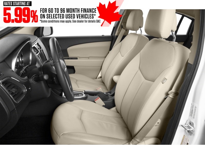 2014 Chrysler 200 4dr Sdn LX Interior Shot 5