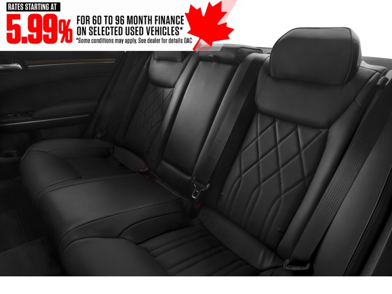 2016 Chrysler 300C 4dr Sdn 300C Platinum RWD Interior Shot 6
