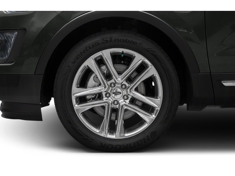 2017 Ford Explorer 4WD 4dr XLT Exterior Shot 5