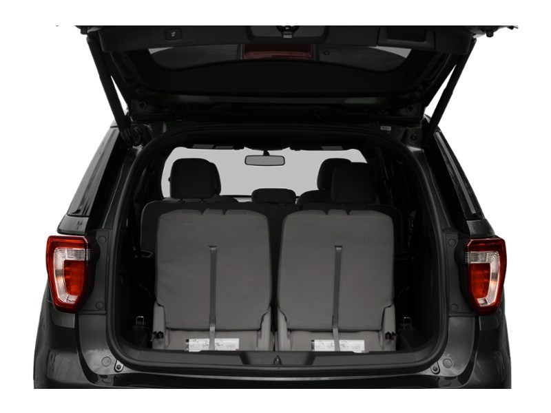 2017 Ford Explorer 4WD 4dr XLT Exterior Shot 4